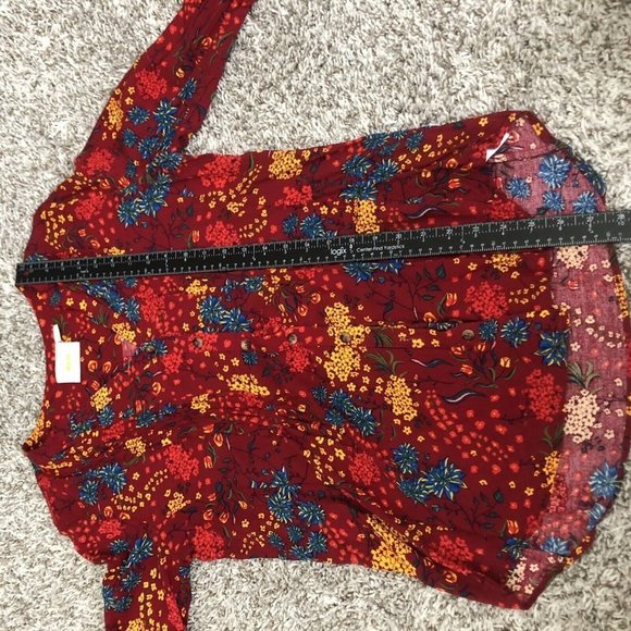 mauve long sleeve blouse floral design Size Medium Roll Cuff Buttons - Picture 7 of 9